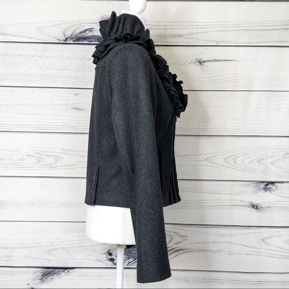 Hinge Gray Ruffle Blazer - Picture 5 of 14